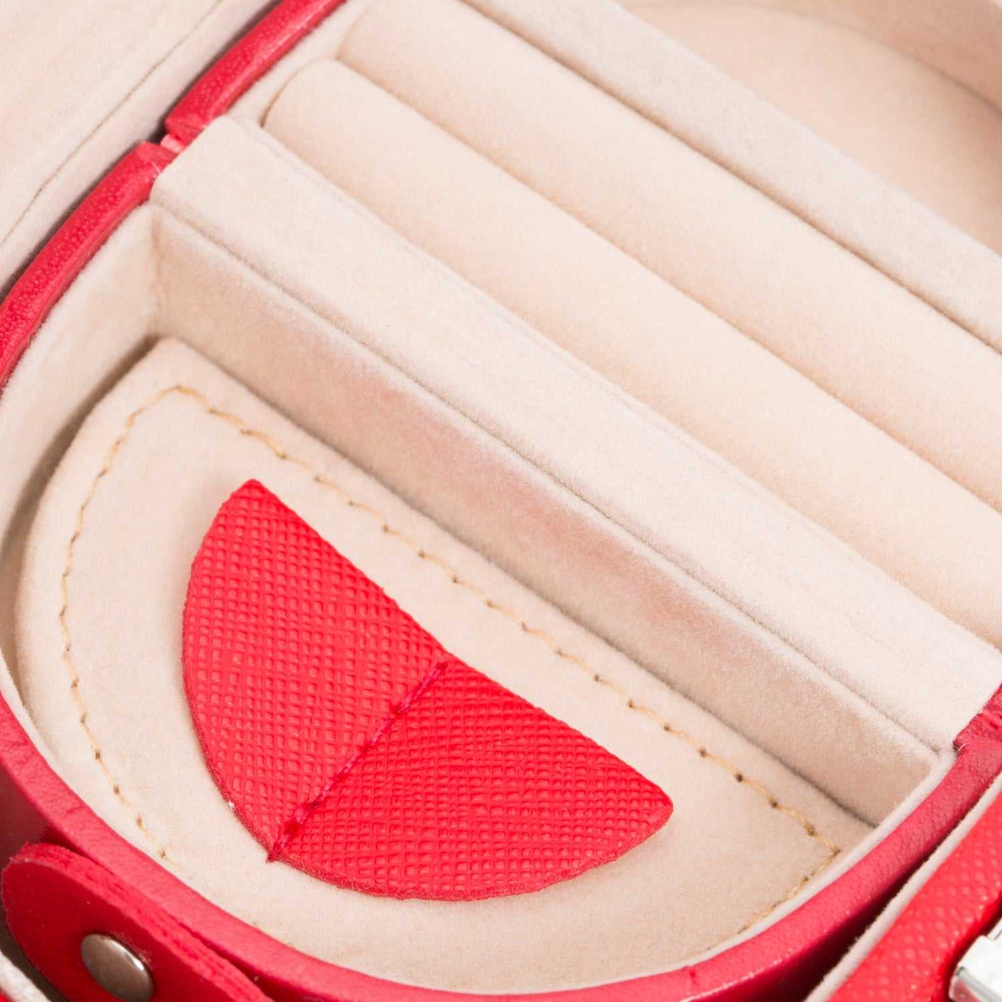 Strapista UKJewellery BoxWolf Heritage Mini Oval Jewellery Box Red Saffiano 281414Strapista UK
