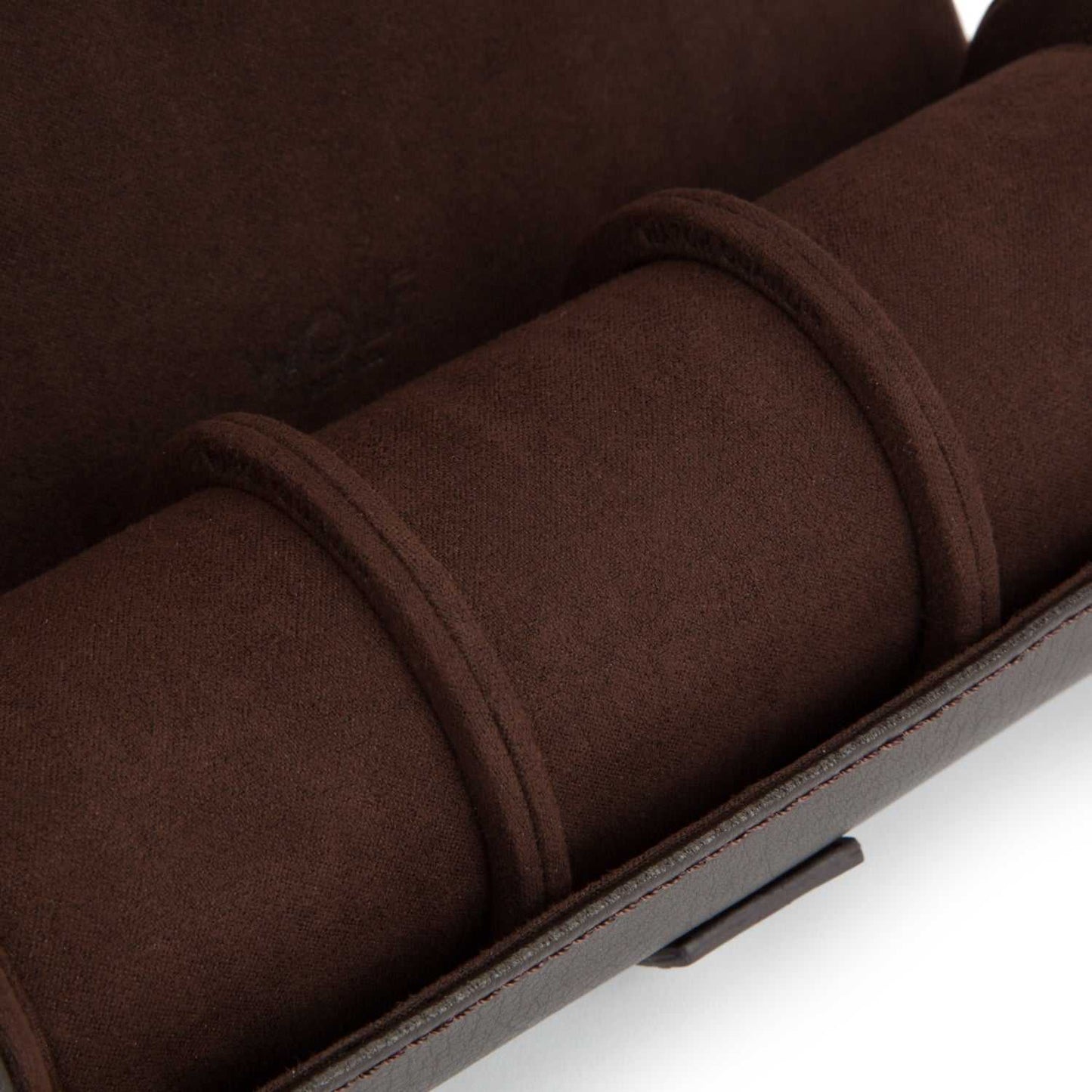 Watch RollWolf Heritage Watch Roll Brown 305606Introducing the Wolf Heritage Watch Roll in Brown (Model 305606) – an exquisite and functional accessory from the Heritage Men's Collection, meticulously handcrafted