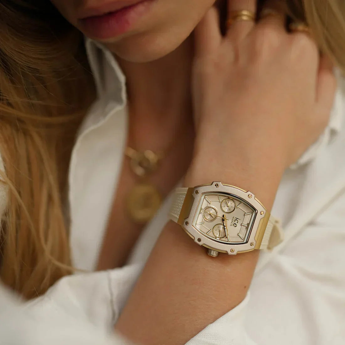 Ladies Watches at Strapista.co.uk