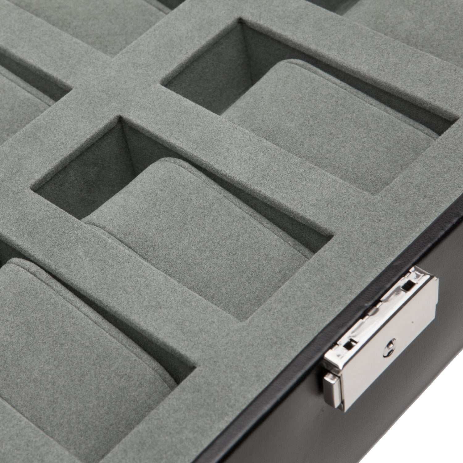 HERITAGE 10 PIECE BLACK WATCH BOX 99507The Heritage Men's collection offers functional, classically designed pieces for your everyday use. This case includes 10 watch compartments, key &amp; lock, glass c